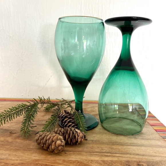 🎉HOST PICK🎉Vintage Libbey Juniper Green Wine Glasses with Gold rim - Set of 6 - Picture 7 of 11